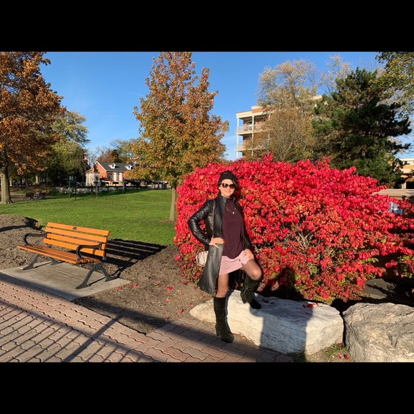 Meet your Posher, Parisa - Picture 1 of 1